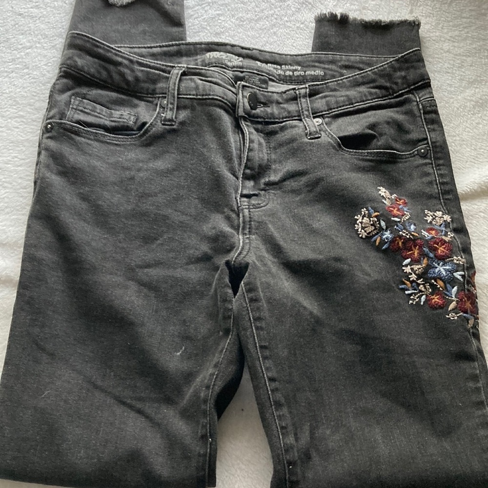 Embroidered Jeans